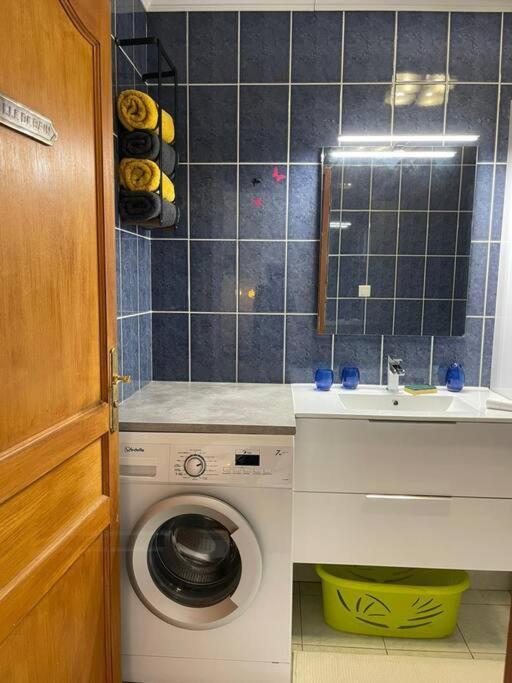 Duplex 1 Mn Plage De Trou D Eau Location A La Semaine Minimum Ла-Салін-ле-Бен Екстер'єр фото